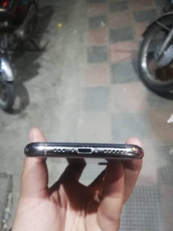 iphone xs PTA 1