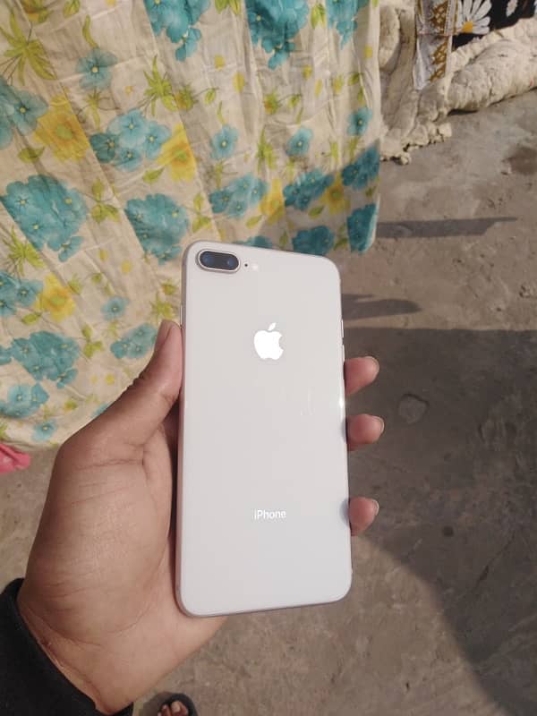 iPhone 8 plus non PTA 4