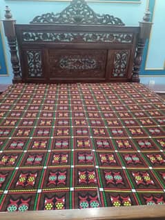 chinoti style bed set/almost new/for sale