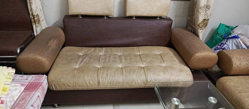 sofa 2 seater 0