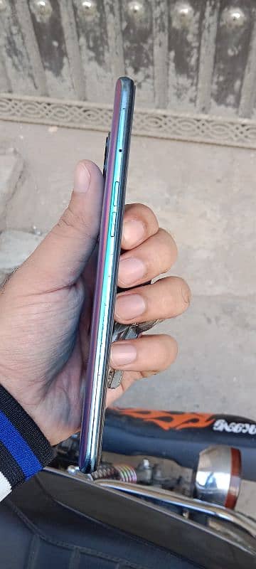 oppo f17 pro 8/128 3