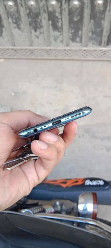 oppo f17 pro 8/128 4