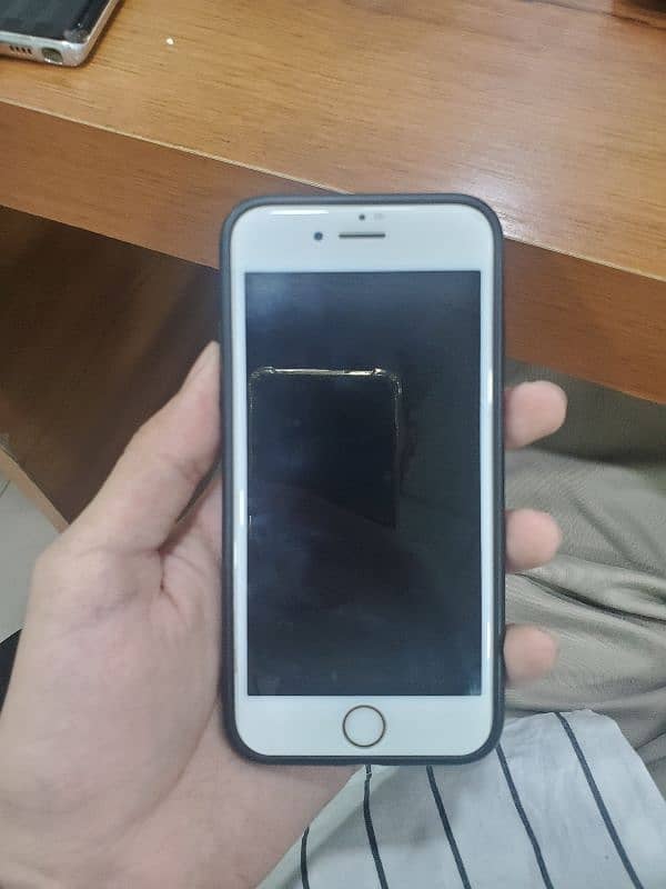 Iphone 7 32gb offical pta approval all orginal for sale 2