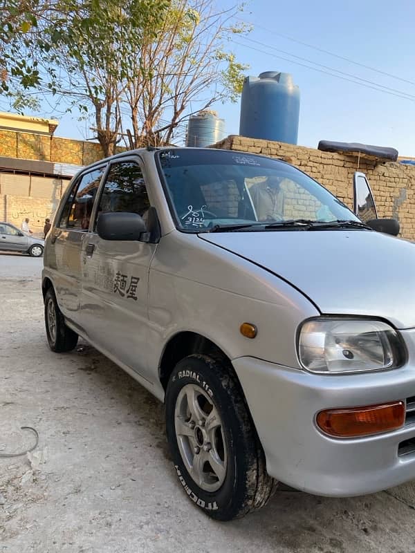 Daihatsu Cuore 2004 4