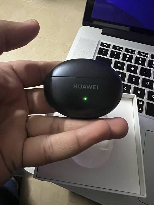 Huawei Freebuds 6i   (2months used) 2