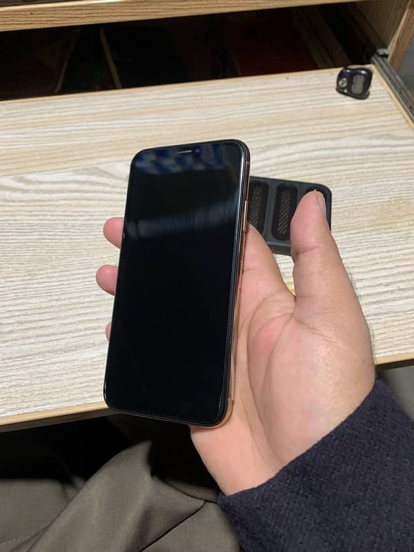 iPhone xs 64 pta approved 1