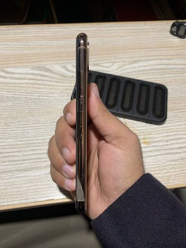 iPhone xs 64 pta approved 3