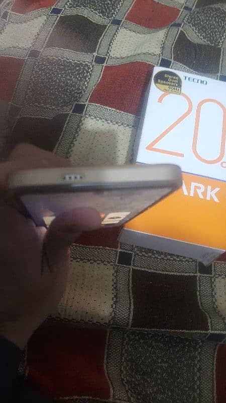 Tecno Spark 20C 128GB 5