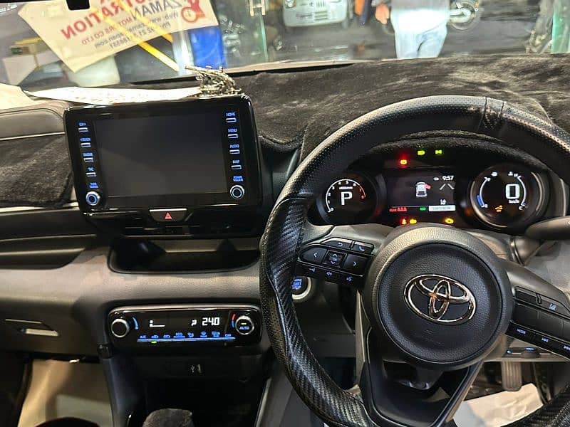 Toyota Yaris 2021 Hatchback G-Led 10