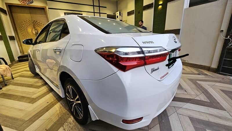 Toyota Altis Grande 2019 3