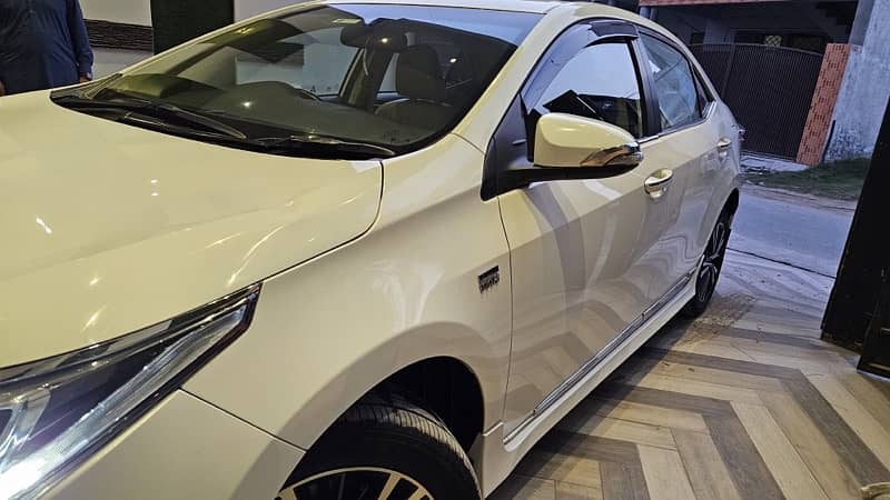 Toyota Altis Grande 2019 4