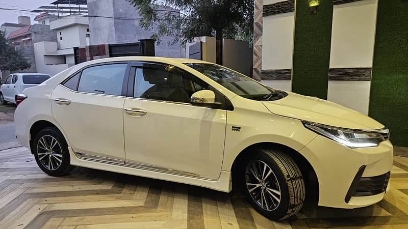 Toyota Altis Grande 2019 6