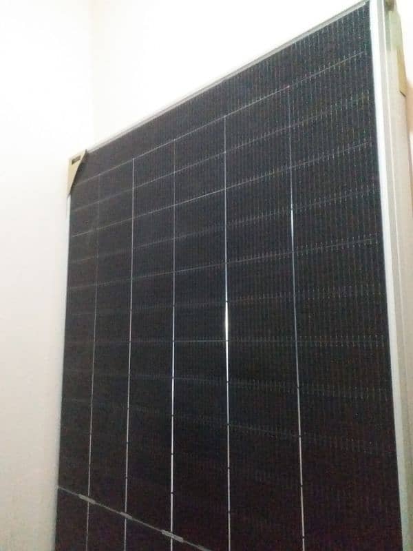 New Solar Panels JINKO N-TYPE 585 WATT BI-FACIAL 8