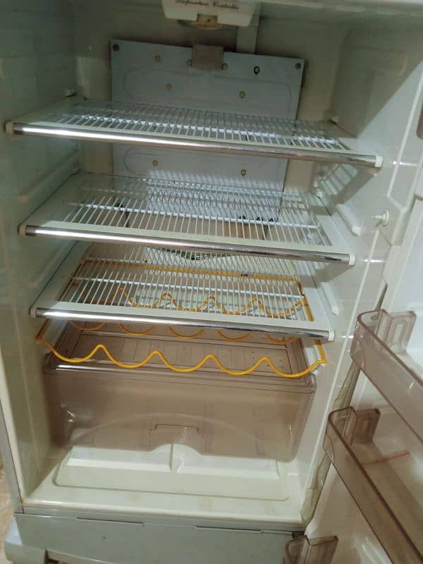 Dawlance Refrigerator Used 1