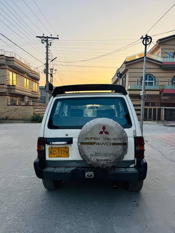 Mitsubishi pajero Intercooler 91/92 model sindh 1