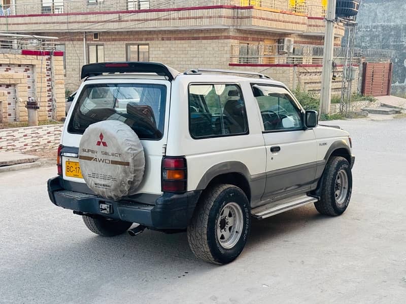 Mitsubishi pajero Intercooler 91/92 model sindh 4