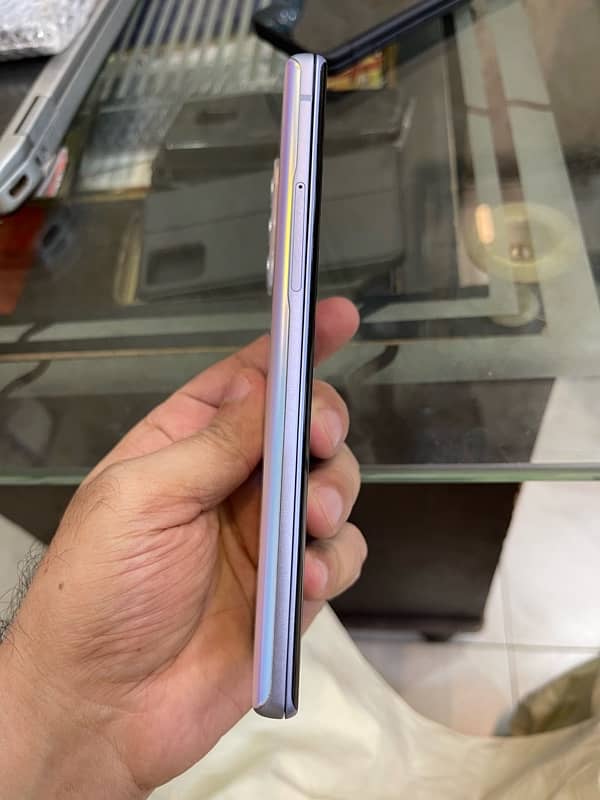 LG Wing dual screen 8/256 Non PTA 6