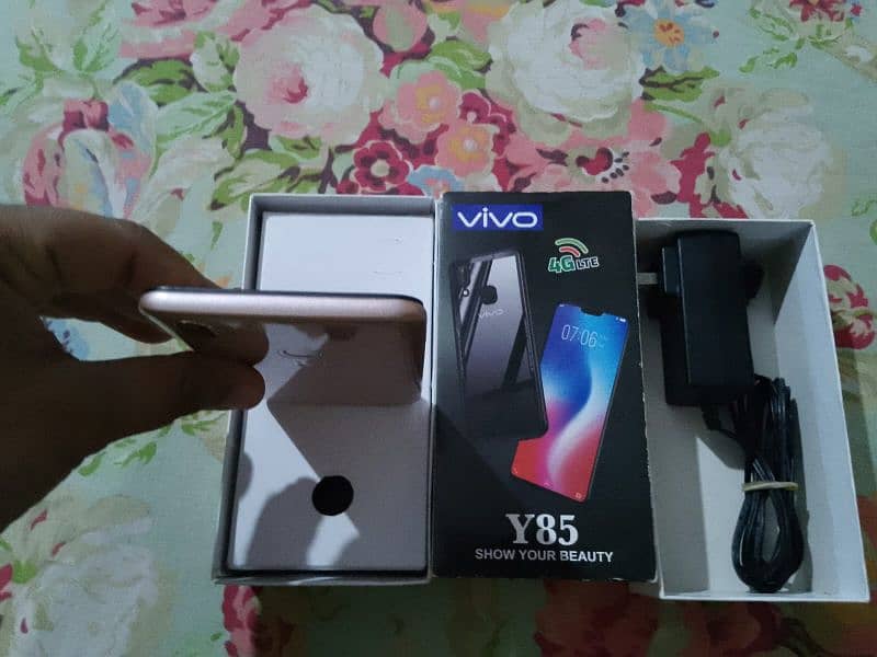 vivo y85 PTA approved with white pin dot on screen 3