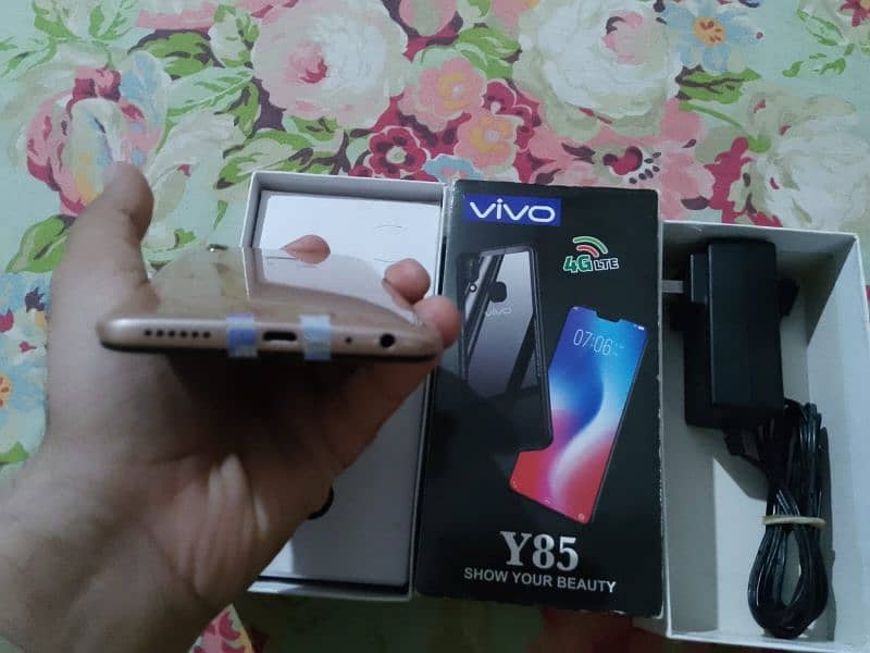 vivo y85 PTA approved with white pin dot on screen 5