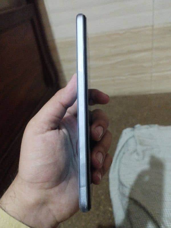 vivo y33s 10/10 condition 1