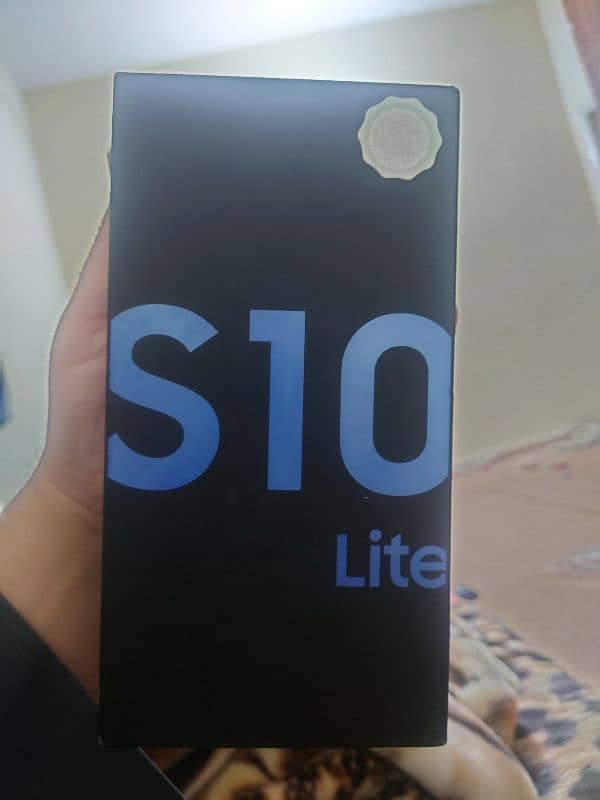 Samsung S10 Lite official 1