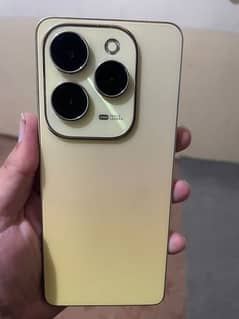 Infinix Hot 40 pro just 10 days used