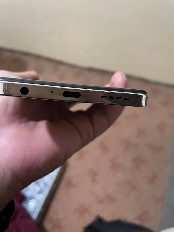 Infinix Hot 40 pro just 10 days used 3