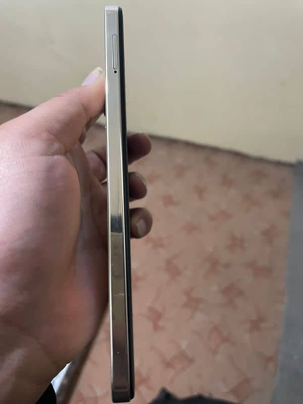 Infinix Hot 40 pro just 10 days used 4