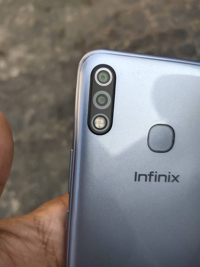 infinix hot 8 lite urgent sale for money 3