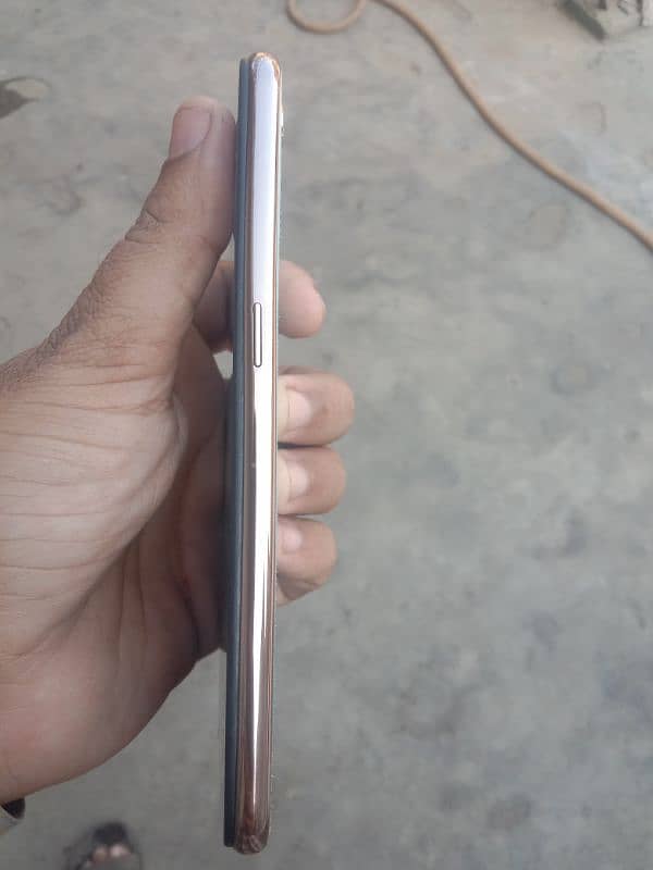 oppo f9 4gb ram or 64gb rom with box glass change or back 3