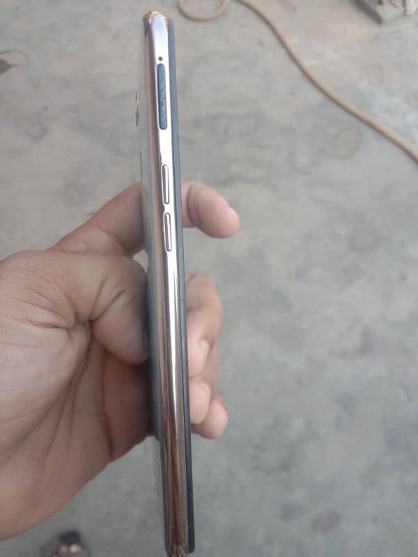 oppo f9 4gb ram or 64gb rom with box glass change or back 4