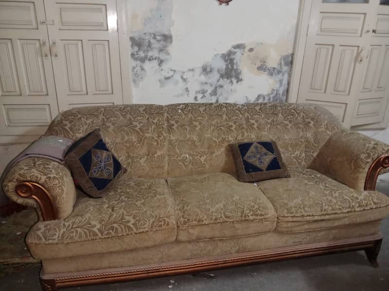 3seater used sofa in nice condition 2