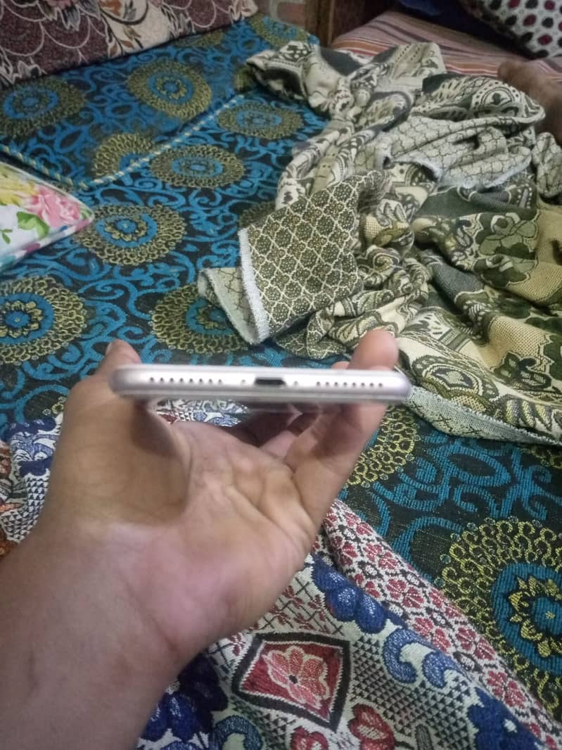 I phone 7plus 256 gb non pta 3