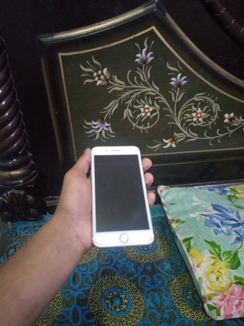 I phone 7plus 256 gb non pta 4