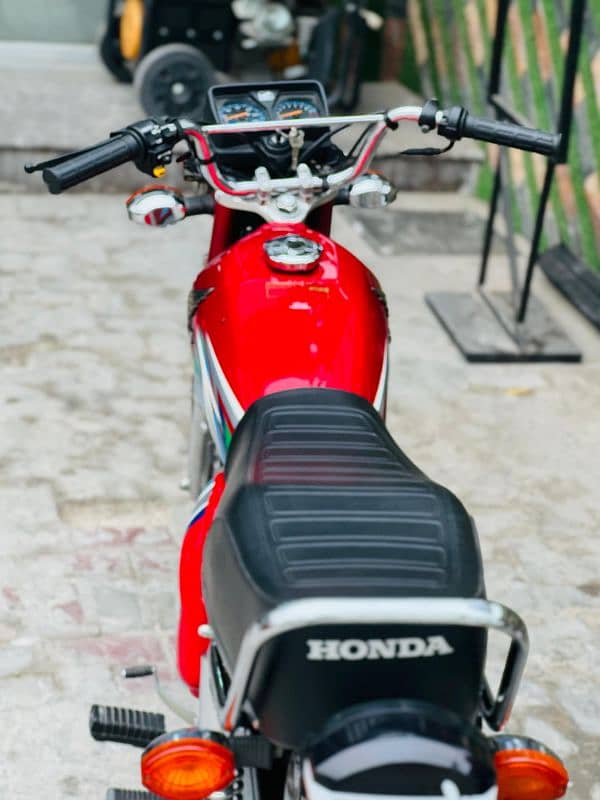 hondA  125 2