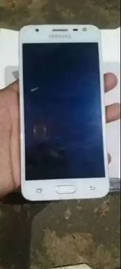 Samsung j5 2 16 sat or box glass par Bal ha Nazar b  nhi ata