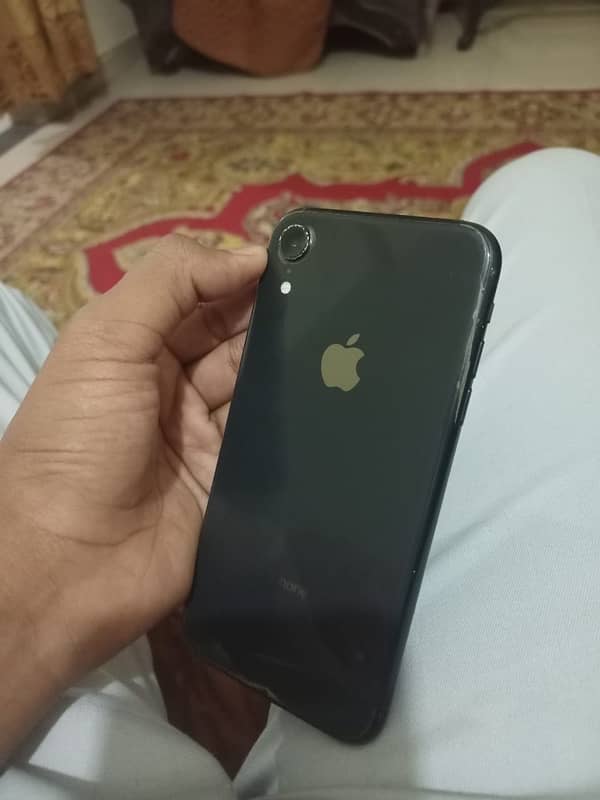 iPhone Xr ios18 0