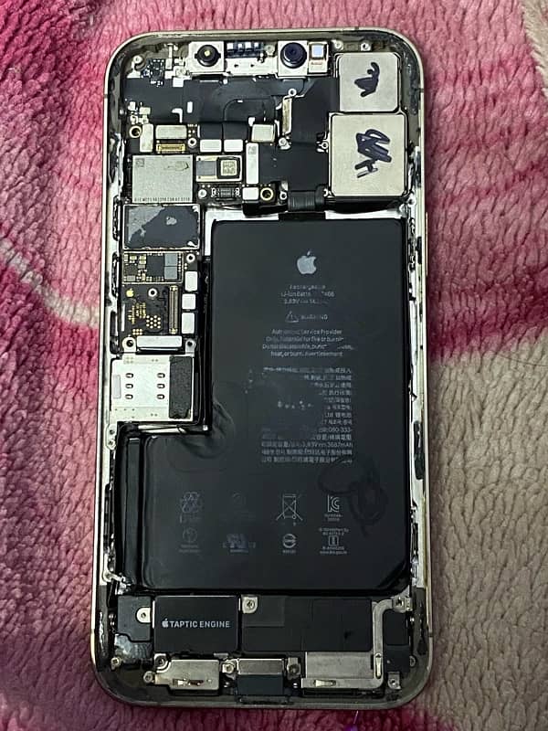 iphone 12 pro max motherboard issue 2