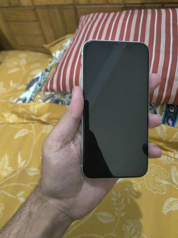 Iphone XR 128gb factory unlock all parts original 4