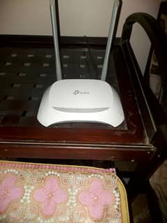 TP link WR840N 300 Mbps Wireless and router with 1 day check warranty