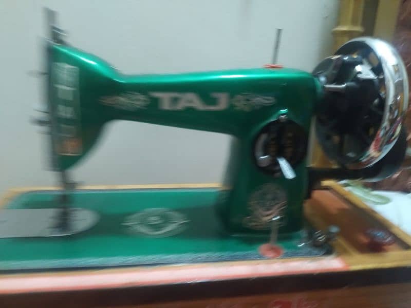 Taj sewing machine 2