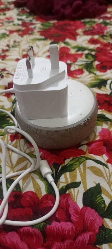 echo dot 3rd generation used with charger 0