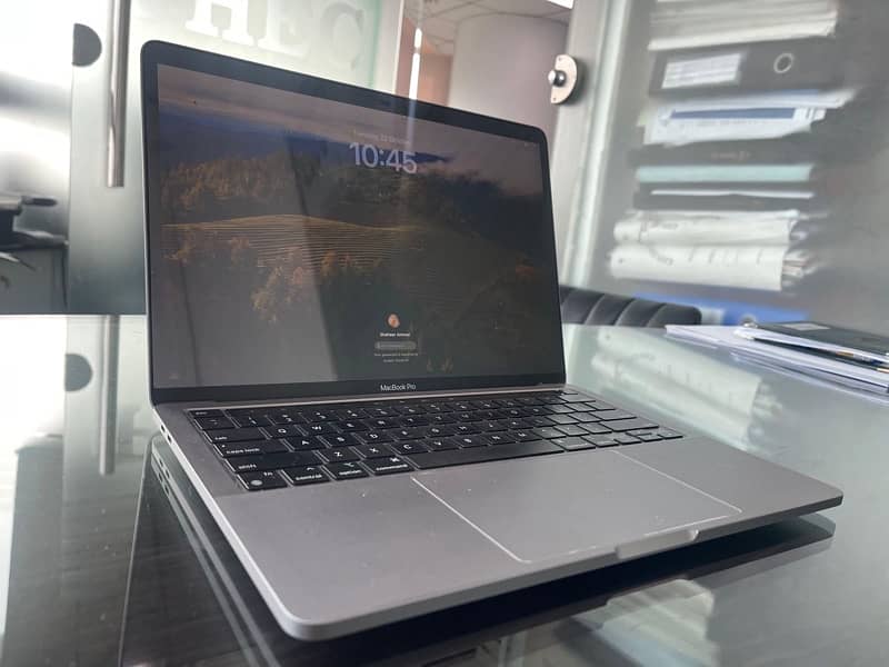 MacBook Pro 13.3" - M1 chip - 8GB RAM Memory - 512GB SSD 0