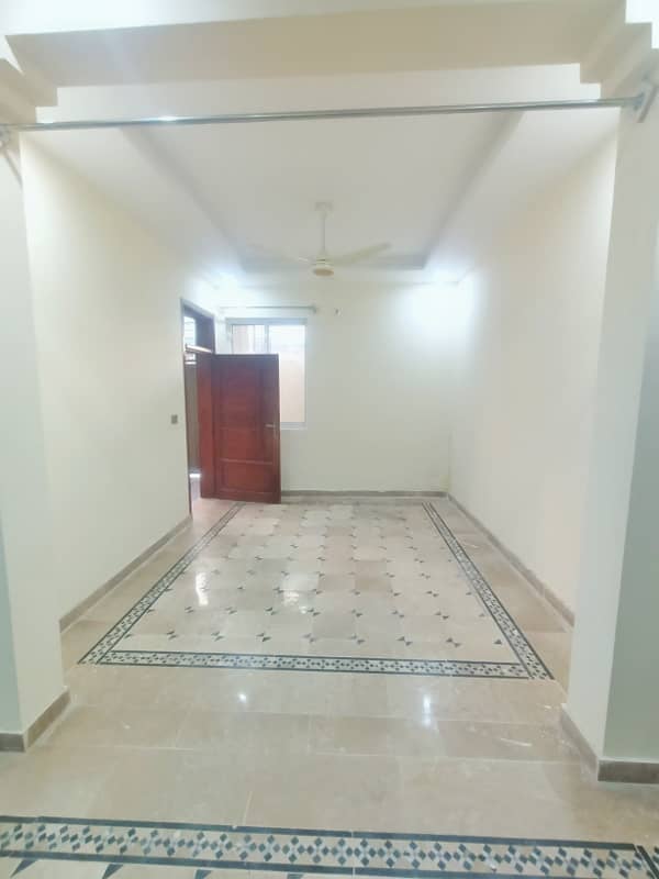 5 marla ground floor, madina town 2