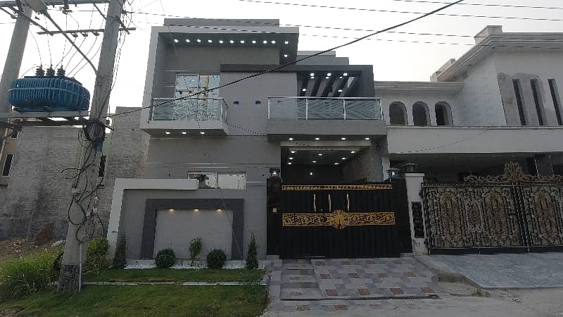 A Stunning House Is Up For Grabs In Al Hafeez Garden - Phase 5 Lahore 0