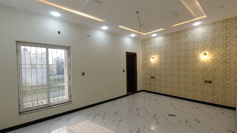 A Stunning House Is Up For Grabs In Al Hafeez Garden - Phase 5 Lahore 20