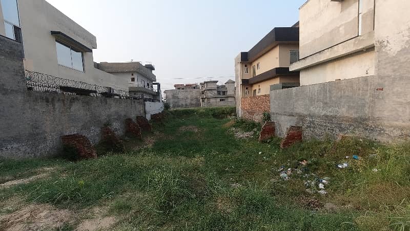 Get Your Hands On Residential Plot In Lahore Best Area 6