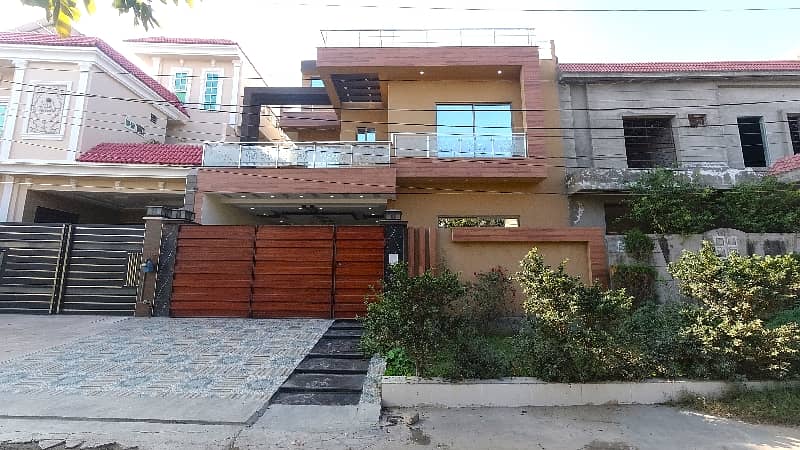 10 Marla House In Sahafi Colony 1