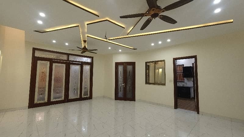 10 Marla House In Sahafi Colony 6