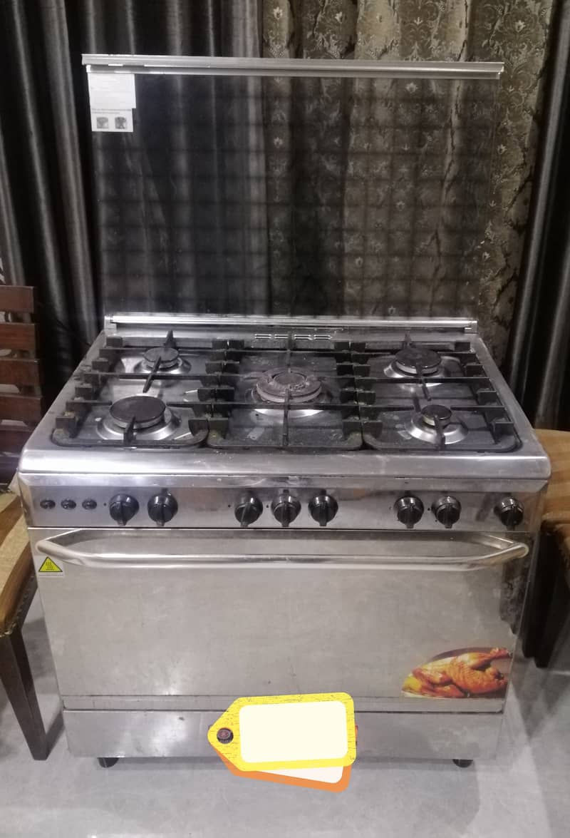 5 Burners Gas Cooking Range (Imported) For Sale 1